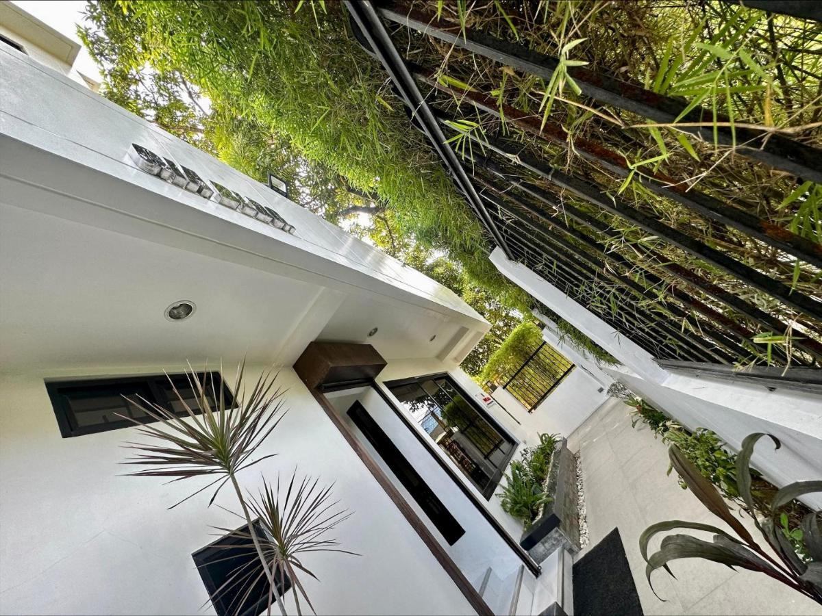 Gia'S Place San Mateo Exterior photo